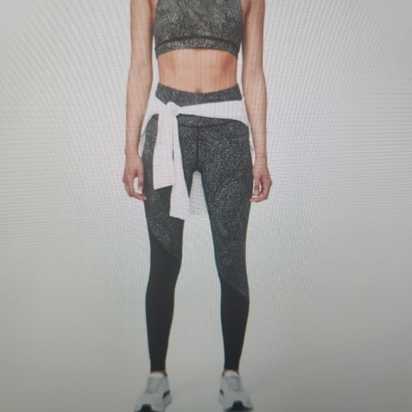 Lululemon Speed Wunder Tight 29" Size 6 Medium Rise Half Moon Polka Dot ASYM - Picture 1 of 9